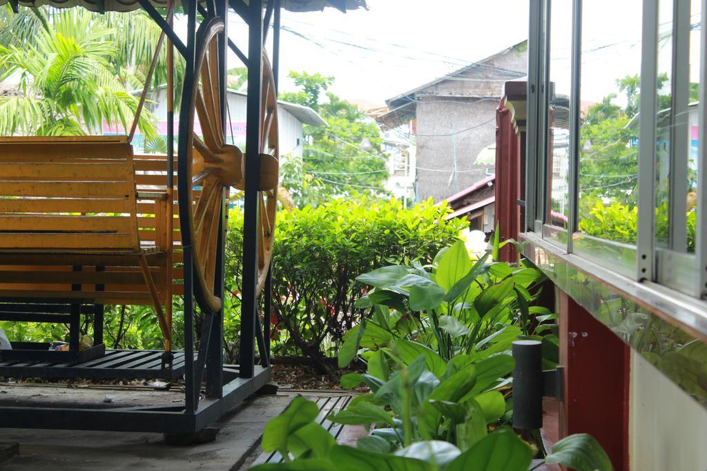 Zana Beach Guesthouse Sihanoukville Exterior photo
