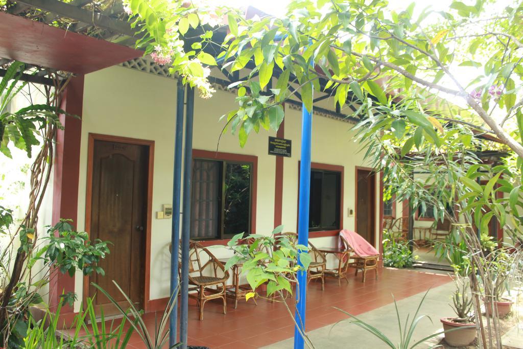 Zana Beach Guesthouse Sihanoukville Exterior photo