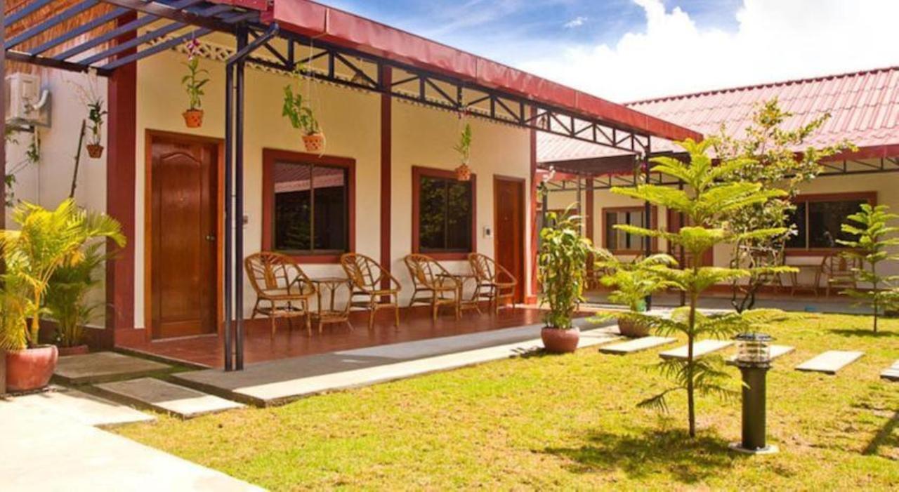 Zana Beach Guesthouse Sihanoukville Exterior photo